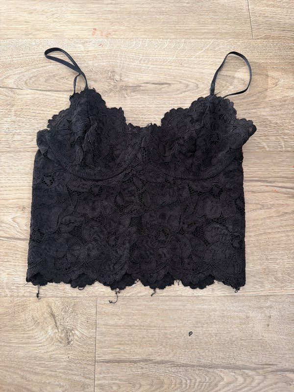 Svartur blúndu bolur