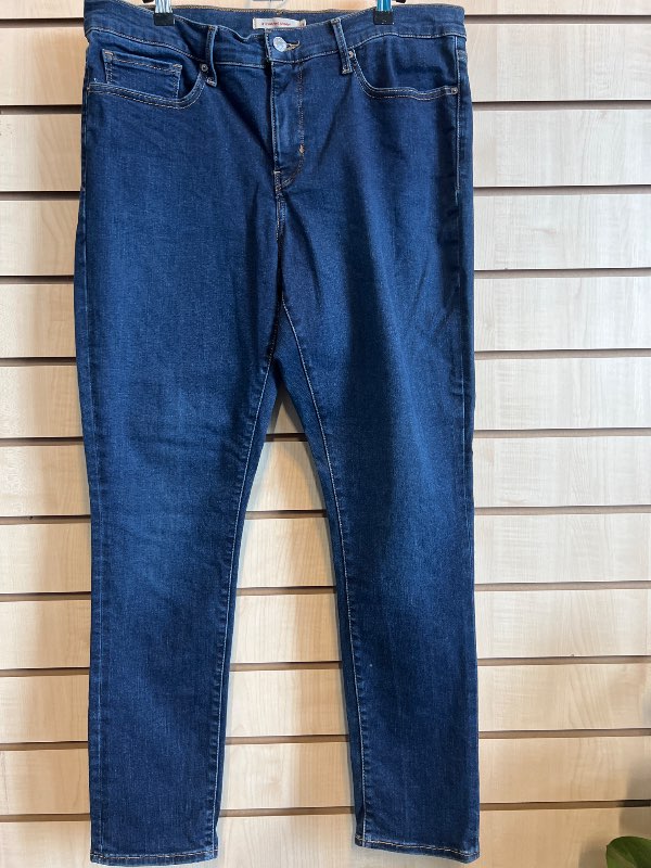 Levis 311