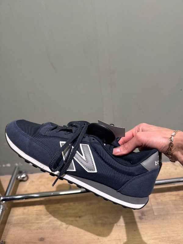 New Balance 410