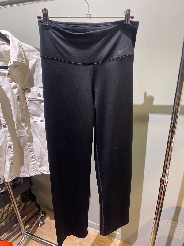 Nike yoga buxur