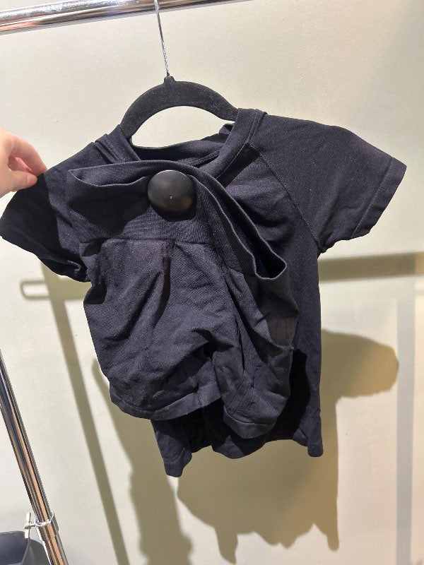 svart sett, scrunched stullur og bolur
