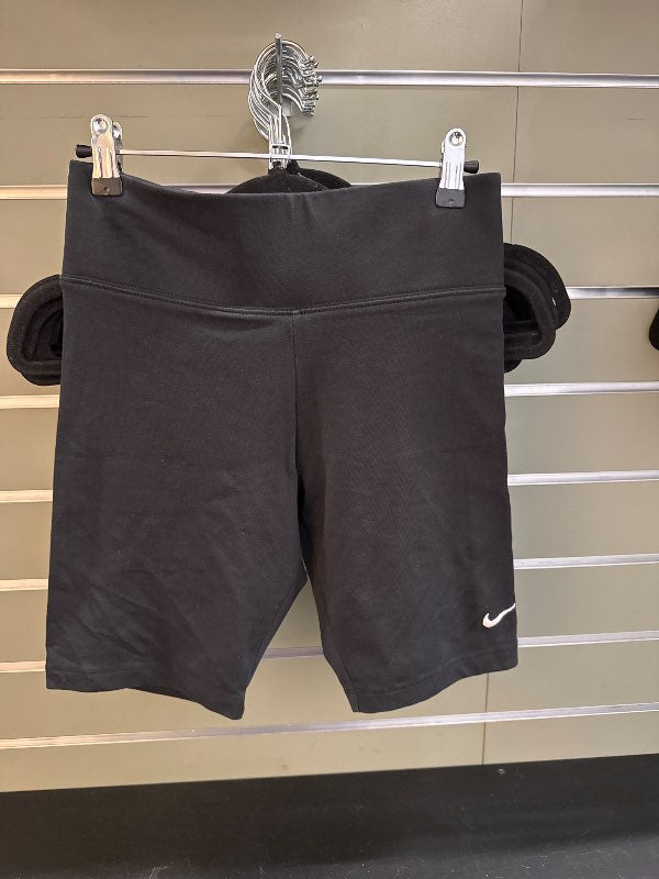 Nike stuttbuxur