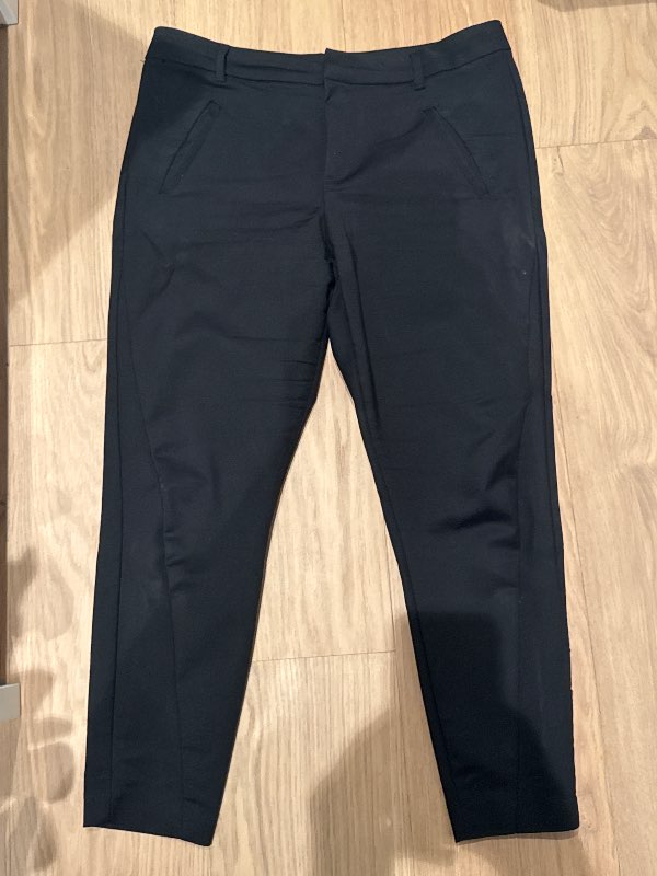 Vero moda svartar buxur