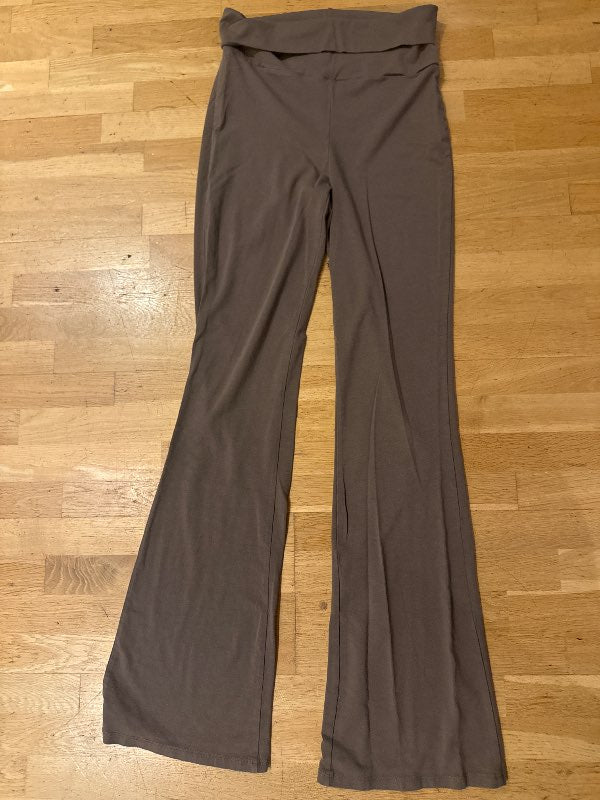Ginatricot buxur brúnar