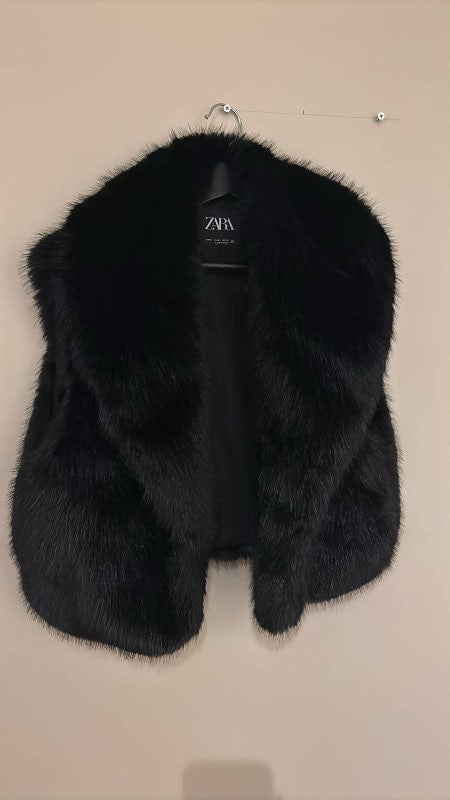 Zara Faux Fur vesti