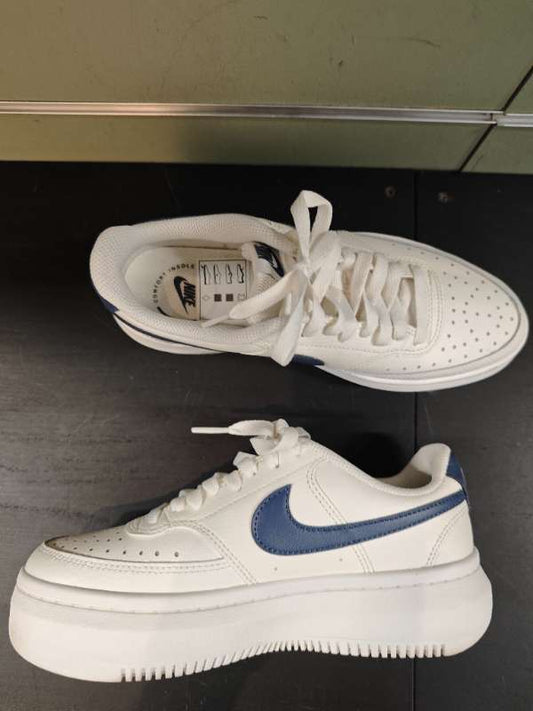 Nike court vision alta