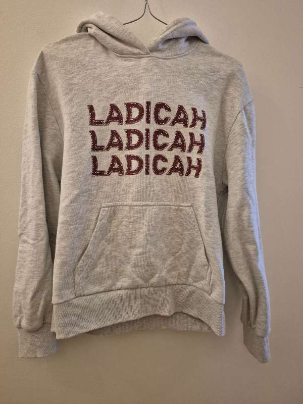 Ladicah hettupeysa