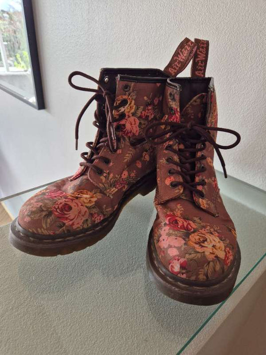 dr martens skór, blóma