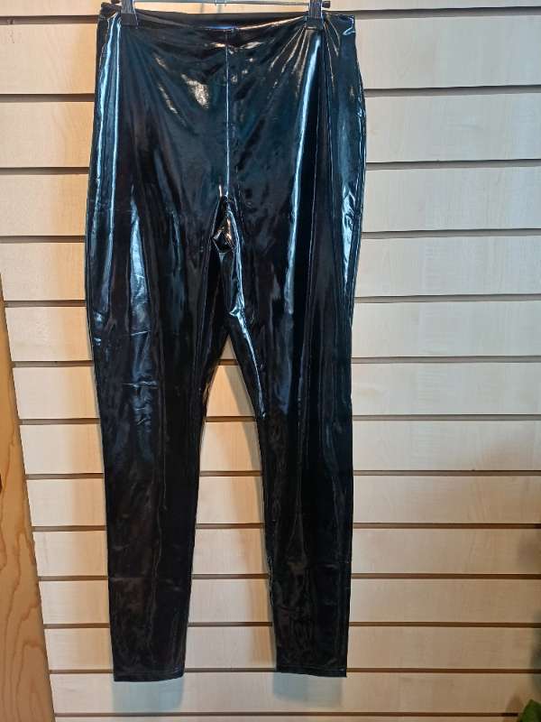 Crās latex buxur