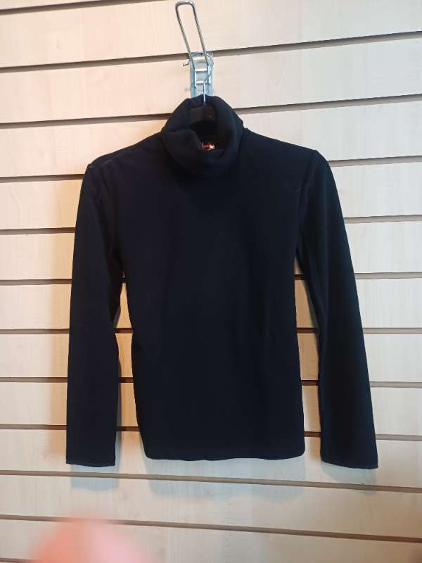 Prada tutrle neck