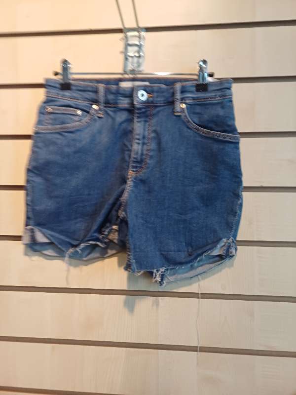 H&M gallastuttbuxur