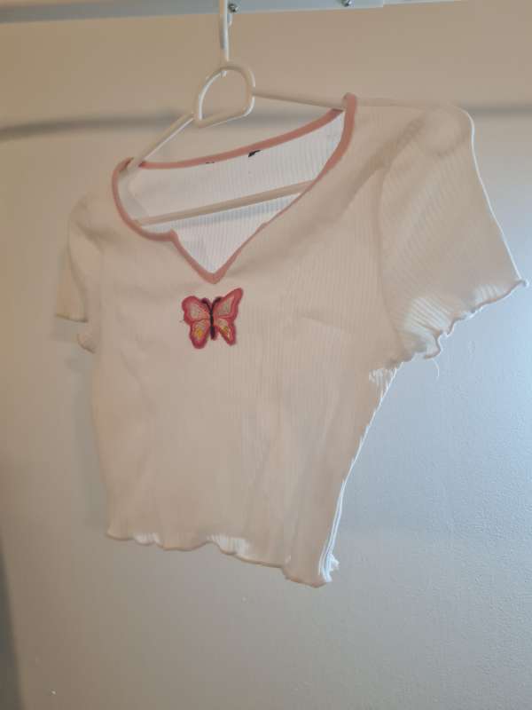 Butterfly tshirt xs