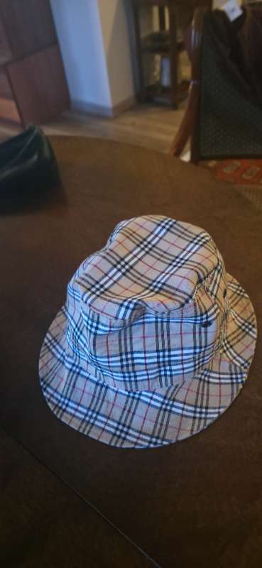 Burberry sumarhattur