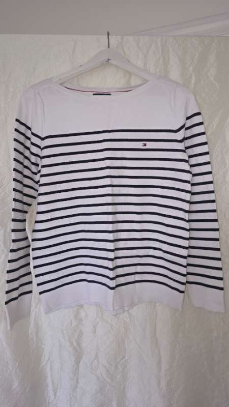 Tommy Hilfiger peysa