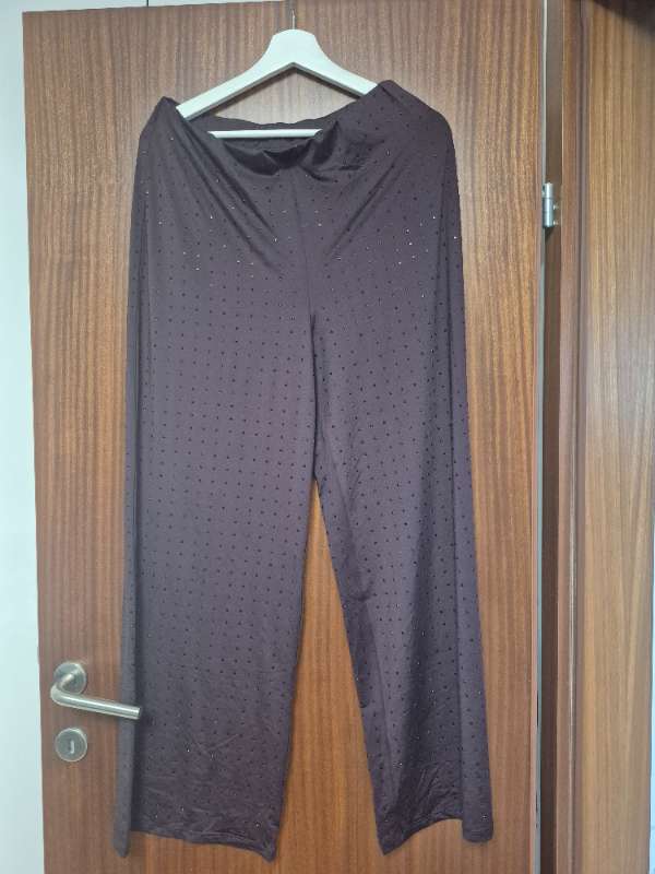 Buxur með kúlum rauðar