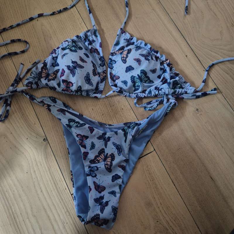Bikini butterflies
