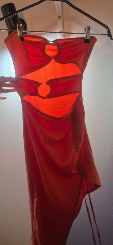 Orange strapless