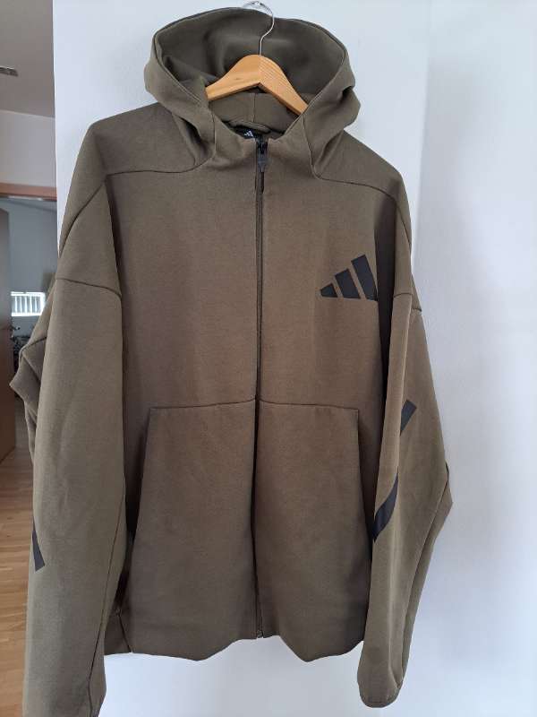 Adidas peysa st.XXL