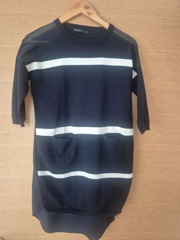 2. Röndótt Peysa Karen Millen