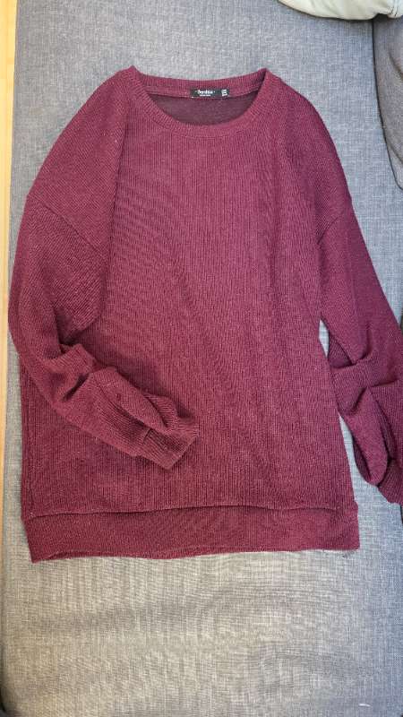 Bershka vínrauð síð peysa
