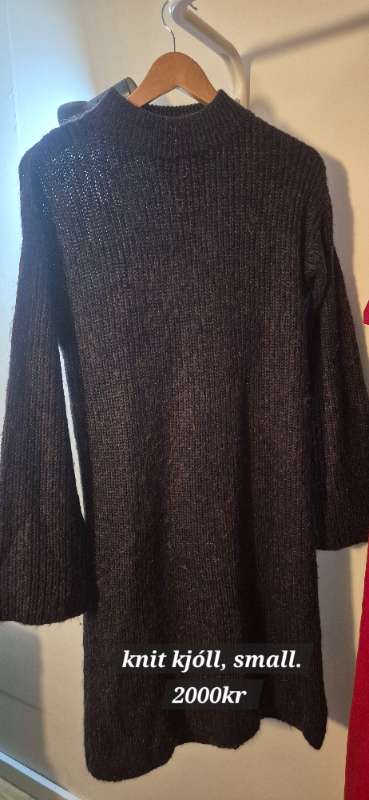 Knit dress