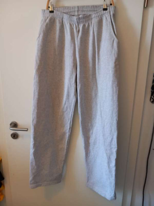 Joggingbuxur gráar