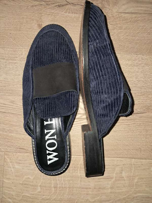 WON HUNDRAD skór
