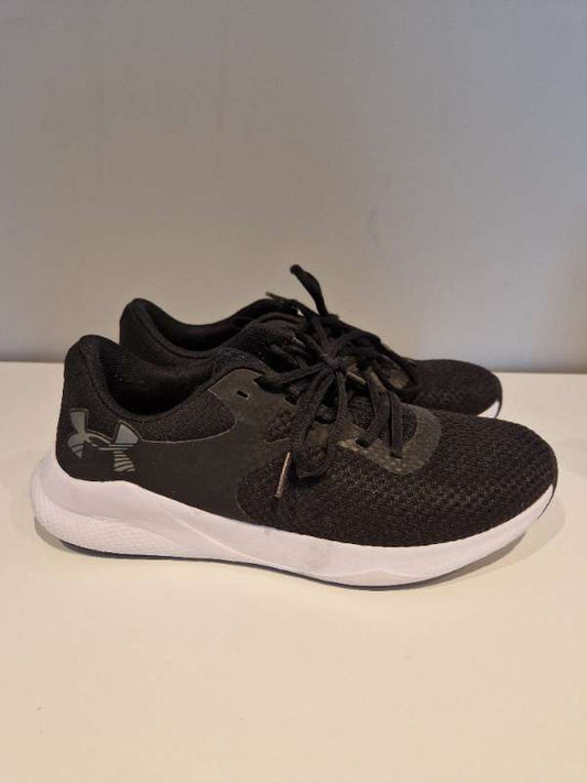 Under armour skór 38,5