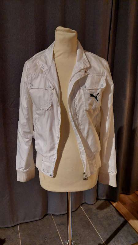 Puma hvítur jakki S - e