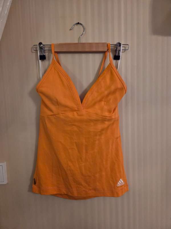 Adidas appel/gulur