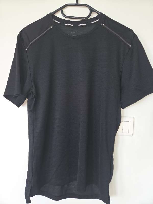 Svartur Nike bolur