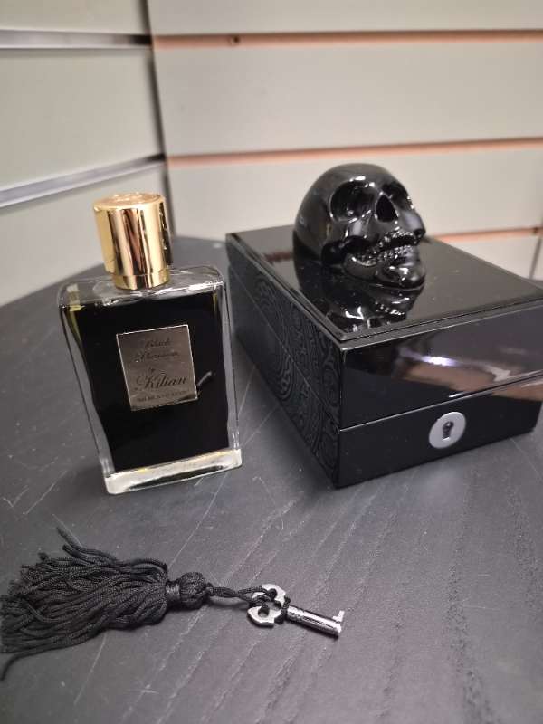 Ilmvatn - Memento Mori Kilian notað 1x