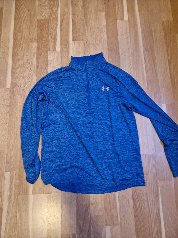 Under Armour - Blár langermabolur