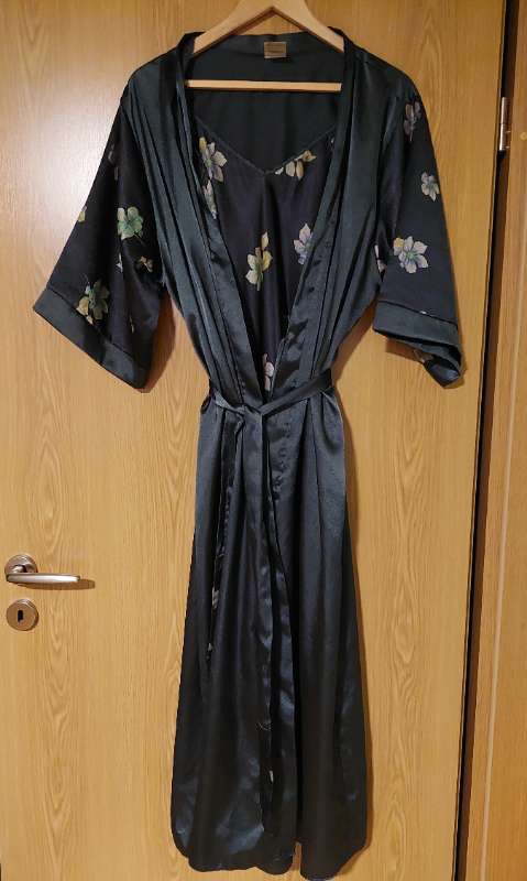 Satín náttsloppur/kimono