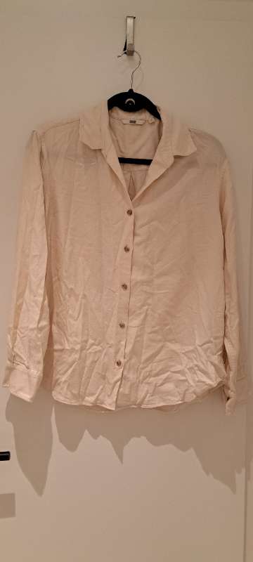 uniqlo skyrta hvít