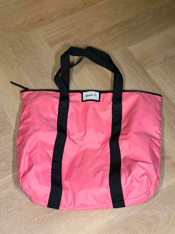 DAY ET Large bleik tote taska - eins og ný