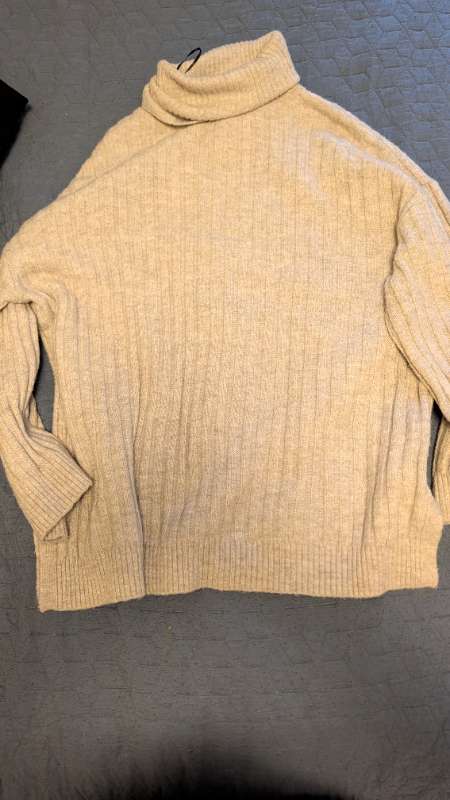 Kk-hm sweater