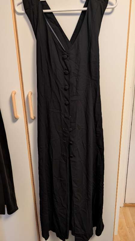 Kk-black dress