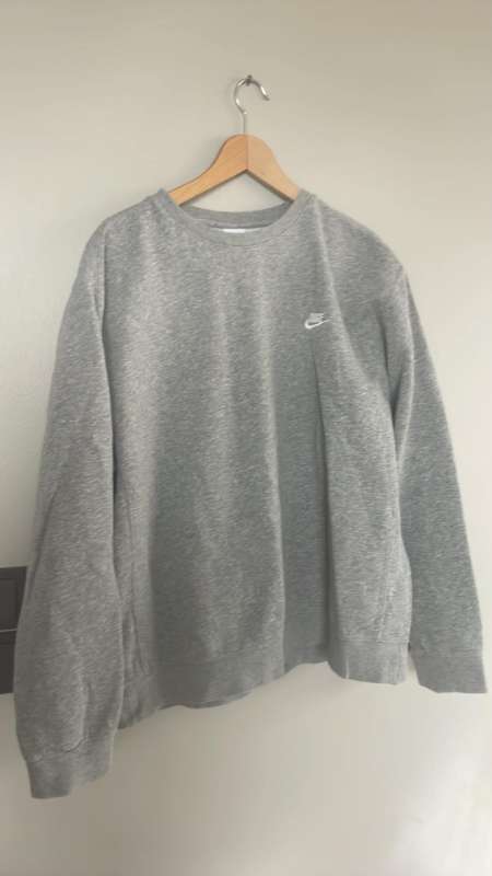 Nike crewneck peysa grá