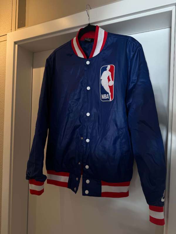 NBA jakki - blár