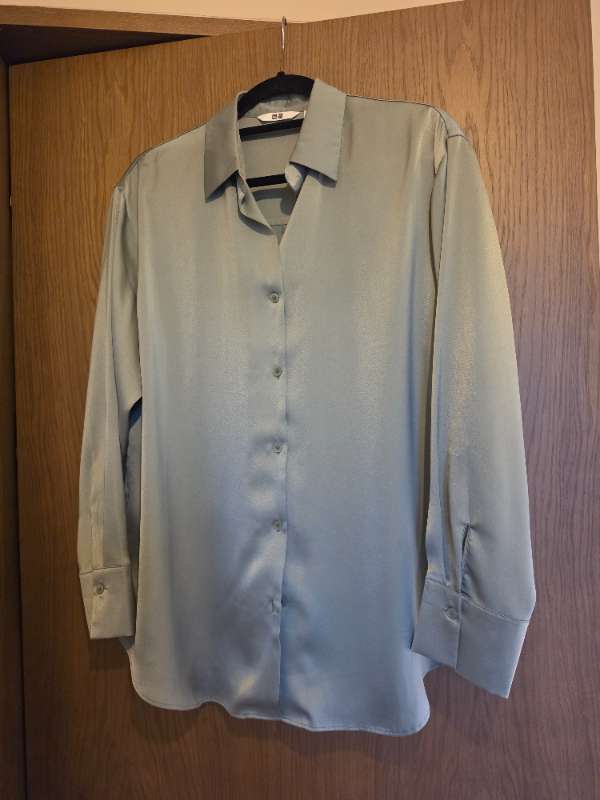 Blússa græn Uniqlo