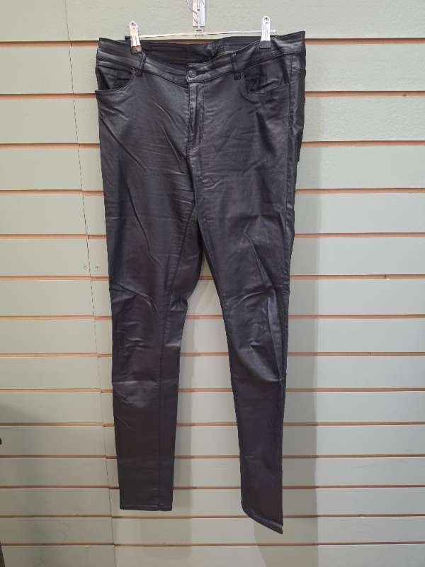 Vero moda pleður buxur