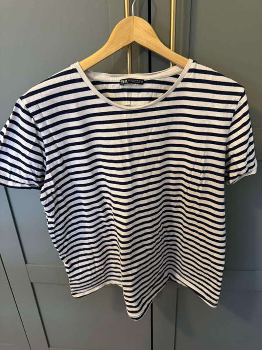 Zara röndótt t-shirt