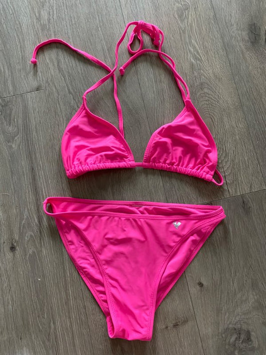 Bleikt bikini ónotað