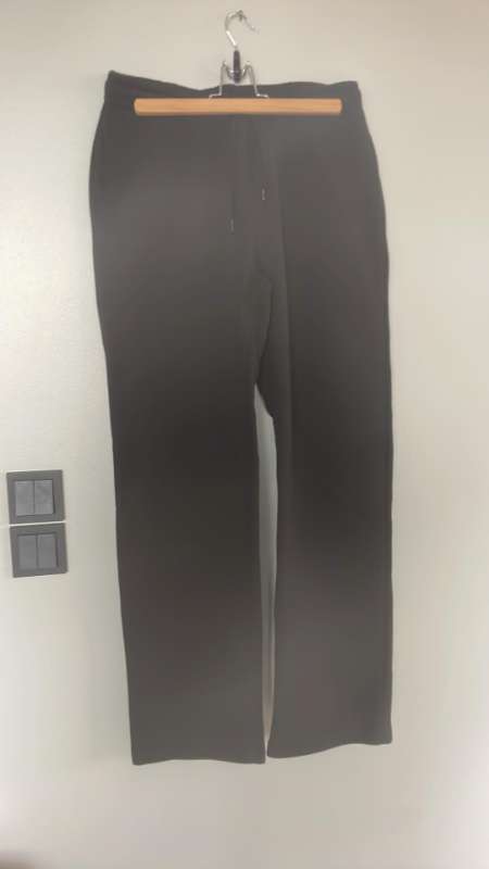 Gina tricot svartar buxur