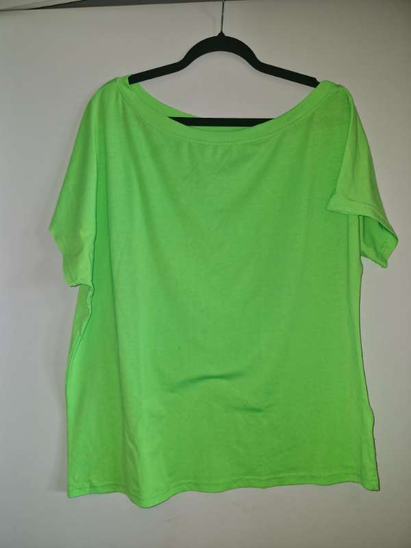 Neon grænn off shoulder