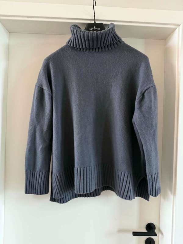 H&M grá peysa