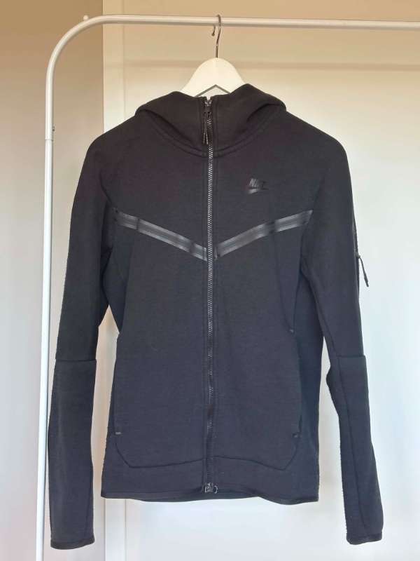Rennilásspeysa Nike svört