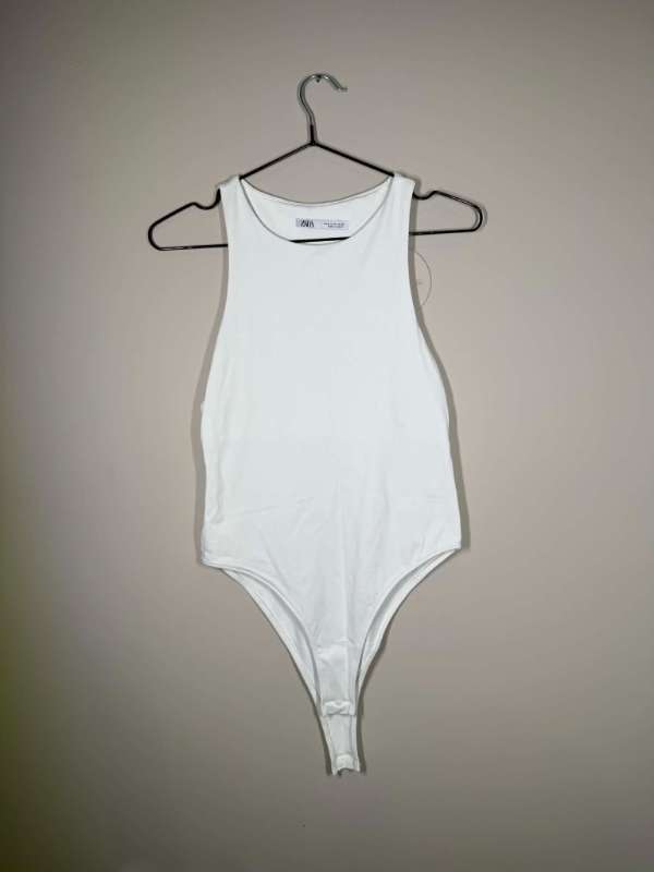 Zara Hvítt body, ermalaust