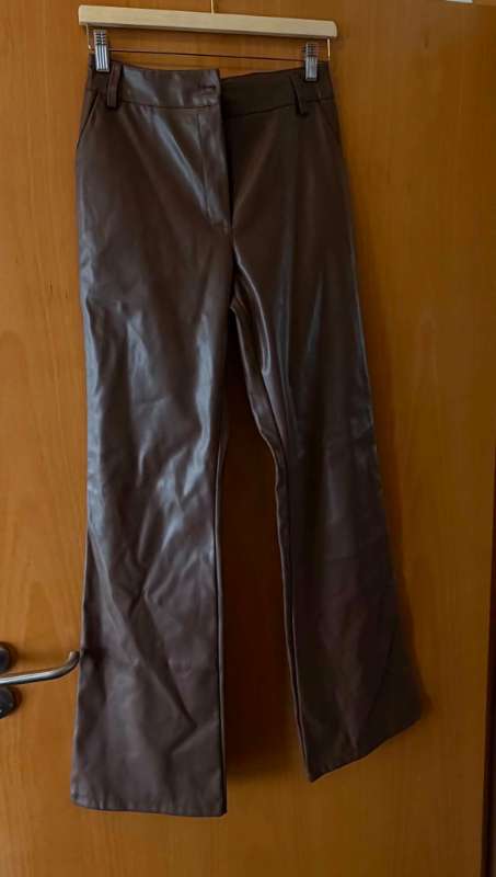 Júník Buxur
